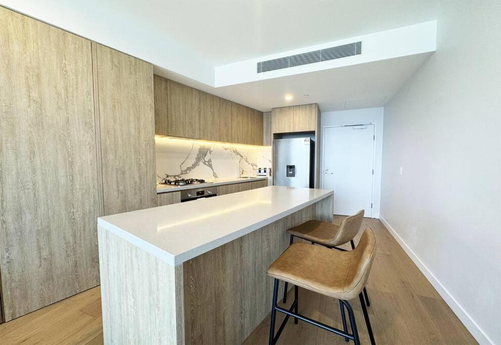 Ocean Skyline View Apartment-casino