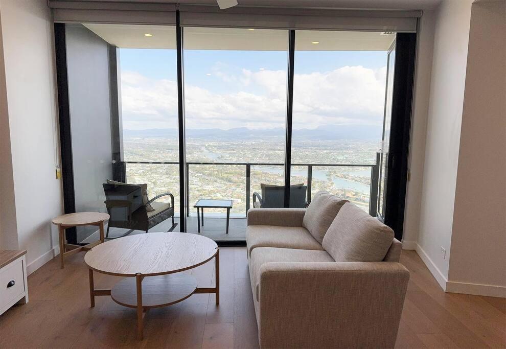 Ocean Skyline View Apartment-casino Apartment