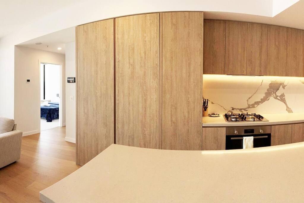 Ocean Skyline View Apartment-casino